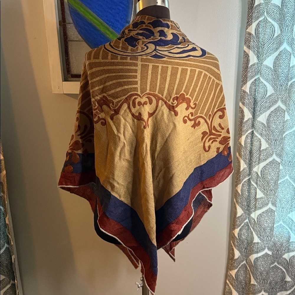 Loro Piana 100% Cashmere Oversized Shawl - Picture 4 of 9